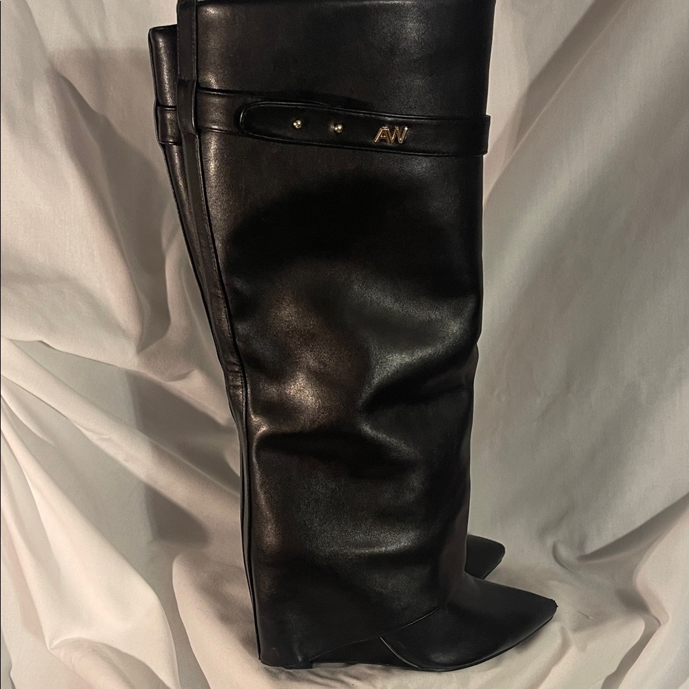 Elegant Azalea Wang Knee-High wedged Boots - Picture 1 of 5